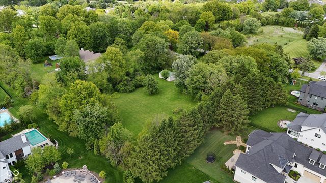 16566 Gray Road, Westfield, IN 46062