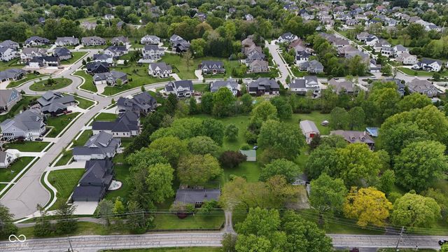 16566 Gray Road, Westfield, IN 46062