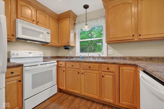 16566 Gray Road, Westfield, IN 46062