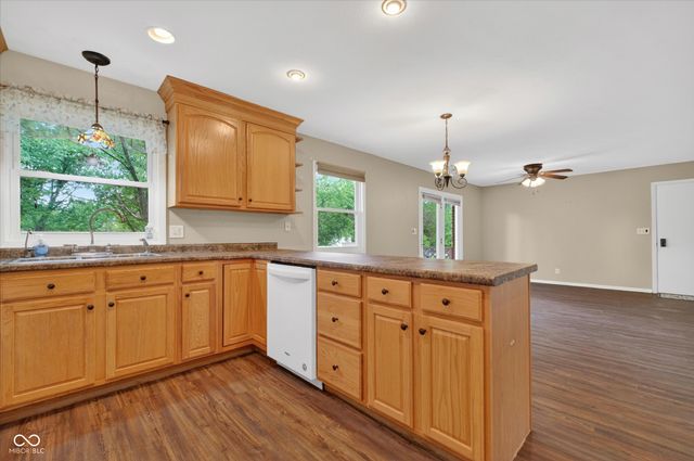 16566 Gray Road, Westfield, IN 46062