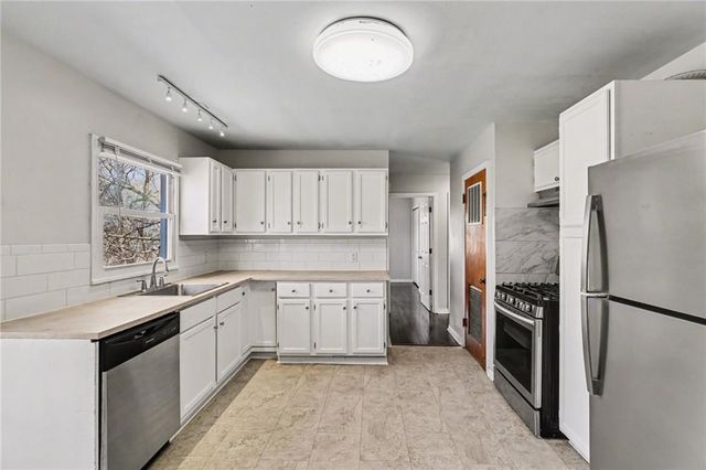 6310 E 149th Terrace, Grandview, MO 64030