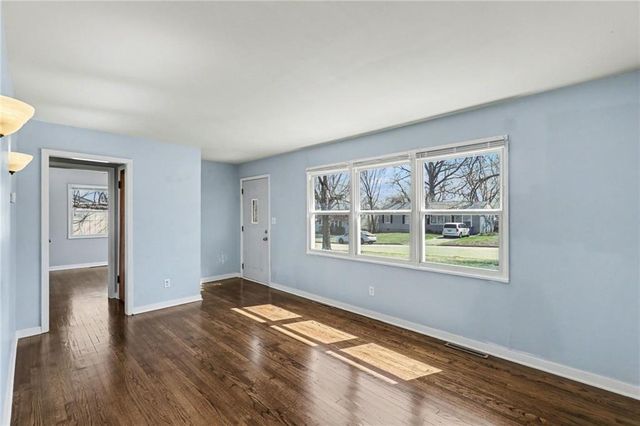 6310 E 149th Terrace, Grandview, MO 64030