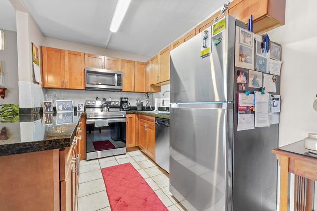 1013 Green Pine Boulevard D1, West Palm Beach, FL 33409