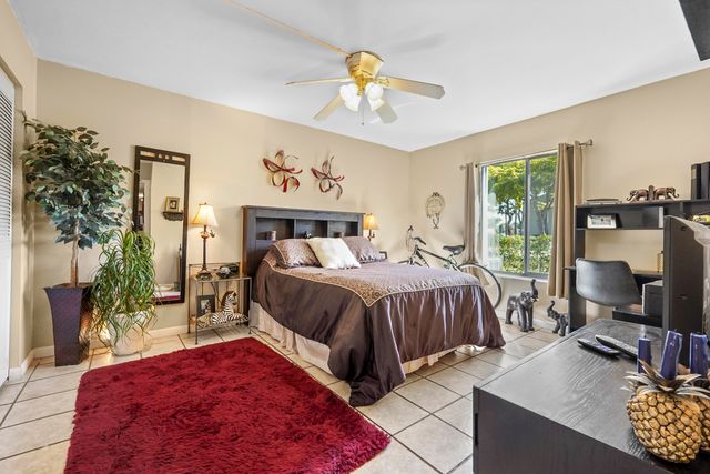 1013 Green Pine Boulevard D1, West Palm Beach, FL 33409