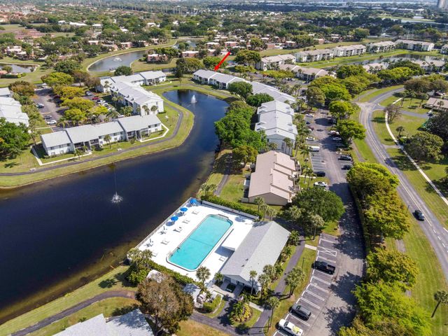 1013 Green Pine Boulevard D1, West Palm Beach, FL 33409