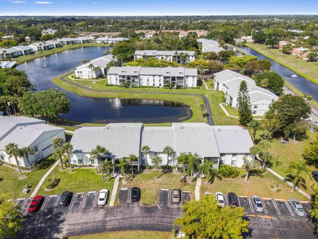 1013 Green Pine Boulevard D1, West Palm Beach, FL 33409