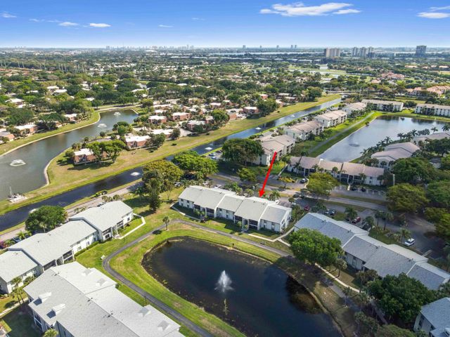 1013 Green Pine Boulevard D1, West Palm Beach, FL 33409