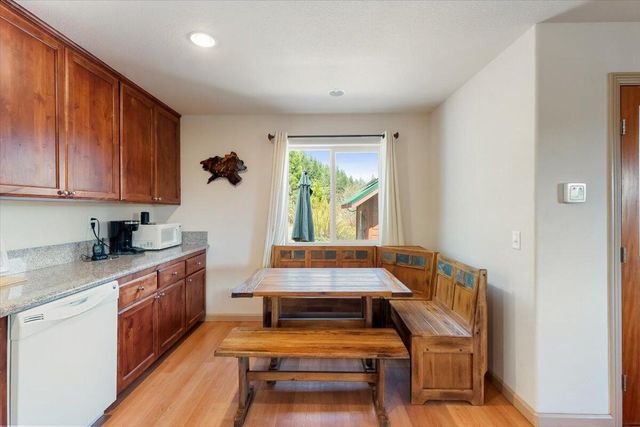 2125 Lava, Mccloud, CA 96057