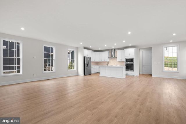 1010 CAPTAIN RICHARDS CT, Marshall, VA 20115