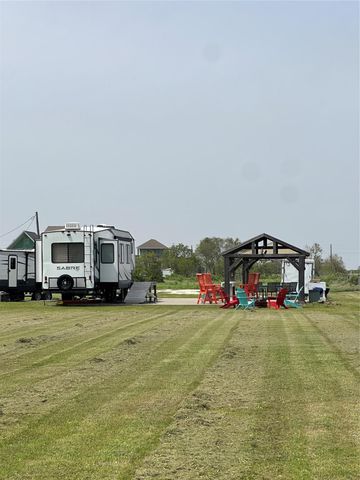 170 Jewel Drive, Crystal Beach, TX 77650