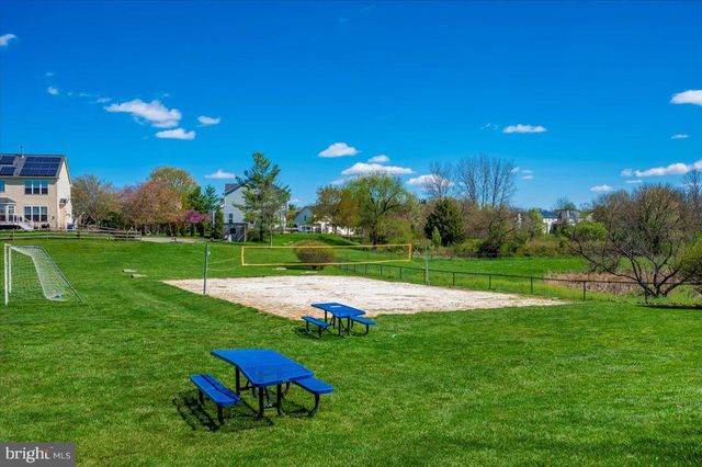 1724 DERRS SQ E, Frederick, MD 21701