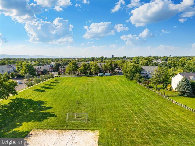 1724 DERRS SQ E, Frederick, MD 21701