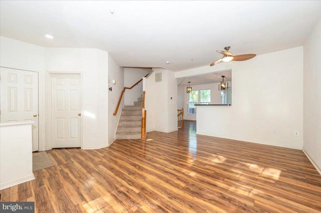 1724 DERRS SQ E, Frederick, MD 21701