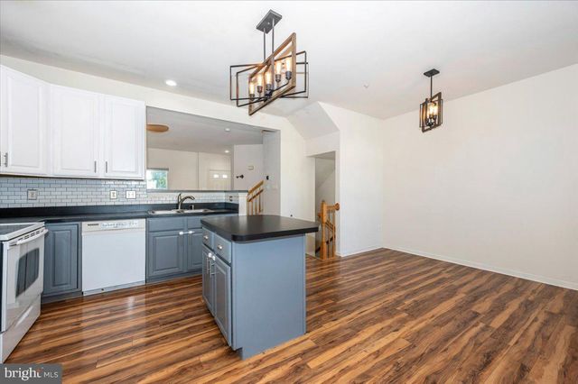 1724 DERRS SQ E, Frederick, MD 21701