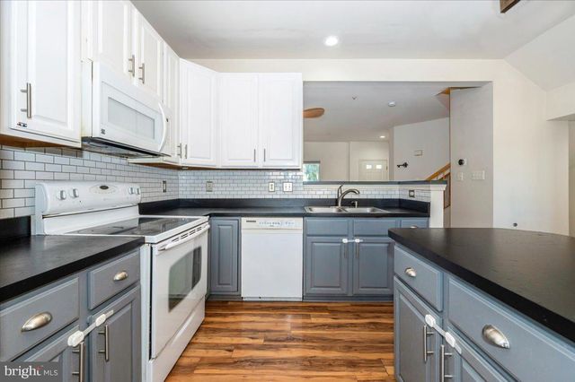 1724 DERRS SQ E, Frederick, MD 21701