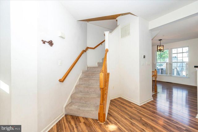 1724 DERRS SQ E, Frederick, MD 21701