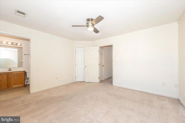 1724 DERRS SQ E, Frederick, MD 21701