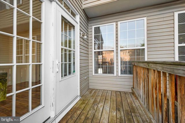 1724 DERRS SQ E, Frederick, MD 21701
