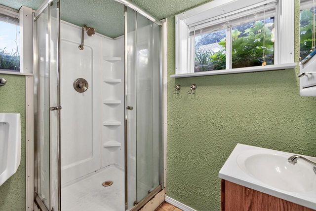 411 KNAPP STREET, Oshkosh, WI 54902