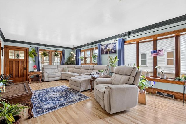 411 KNAPP STREET, Oshkosh, WI 54902