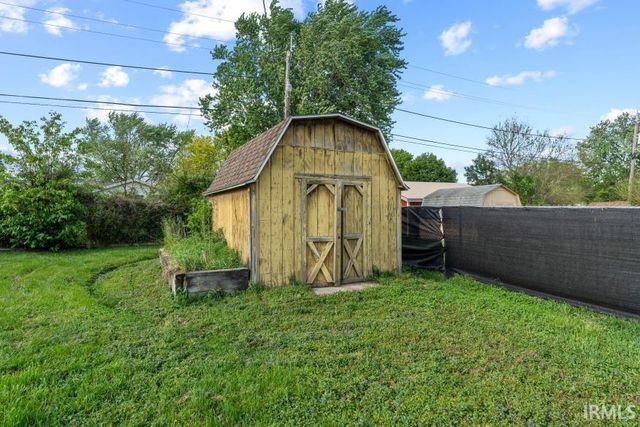 1311 Berkshire Drive, South Bend, IN 46614