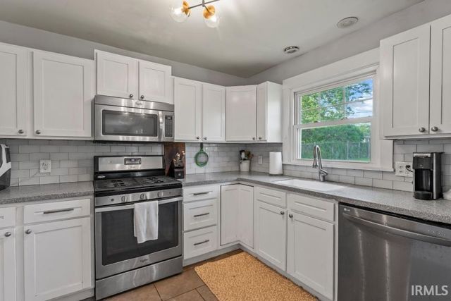 1311 Berkshire Drive, South Bend, IN 46614