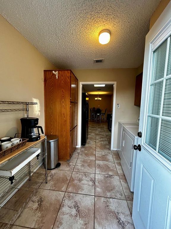 Image 17 of property listing at 2237 Valleyview Boulevard, San Angelo, TX 76904