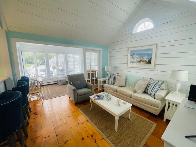 3 Hyannis Point Road 790, Mashpee, MA 02649