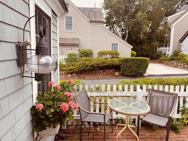 3 Hyannis Point Road 790, Mashpee, MA 02649