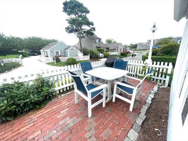 3 Hyannis Point Road 790, Mashpee, MA 02649