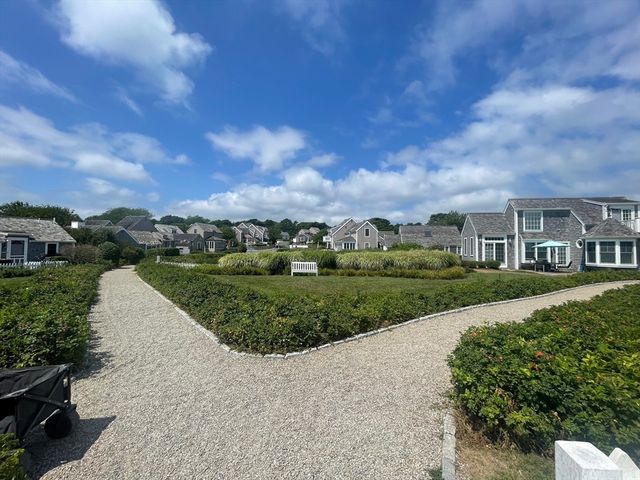 3 Hyannis Point Road 790, Mashpee, MA 02649