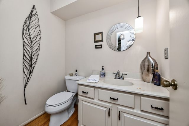 801 52nd Place, West Des Moines, IA 50265
