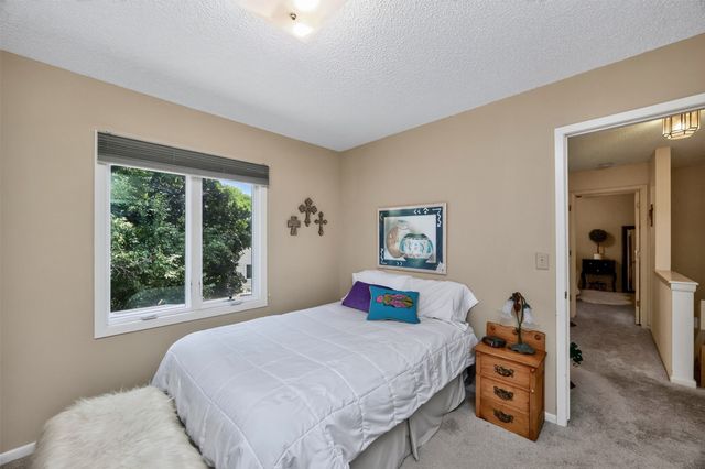 801 52nd Place, West Des Moines, IA 50265