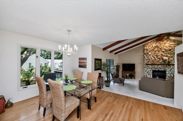 801 52nd Place, West Des Moines, IA 50265