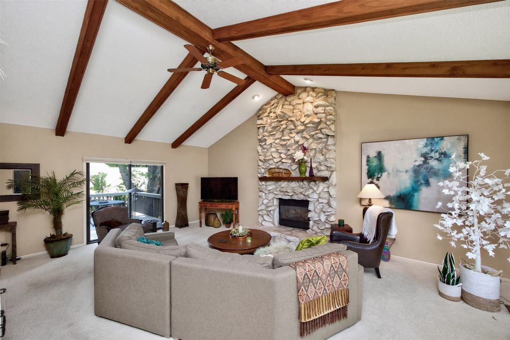 801 52nd Place, West Des Moines, IA 50265