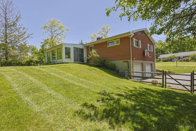 724 Pine Ridge Road, Miami Twp, OH 45150