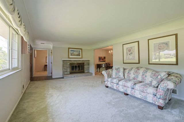 724 Pine Ridge Road, Miami Twp, OH 45150