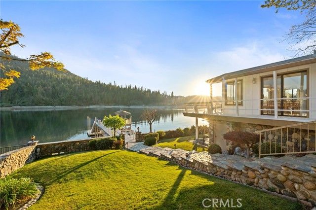 39118 Lake Drive, Bass Lake, CA 93604