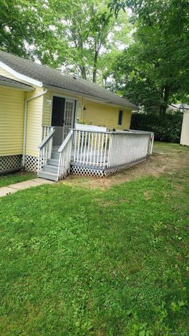 22 Woodycrest Trail, Monroe, NY 10950