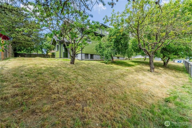 1402 S 80th Street, Tacoma, WA 98408