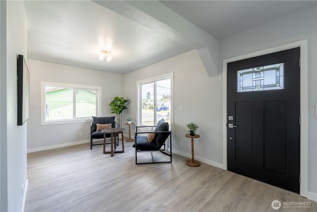 1402 S 80th Street, Tacoma, WA 98408