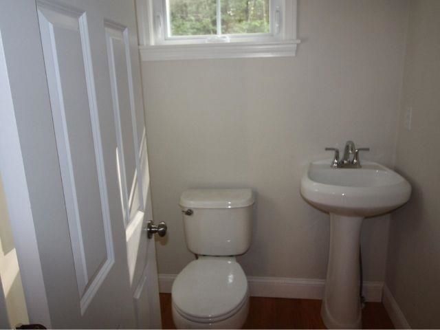 66 Goodhue Drive, Derry, NH 03038