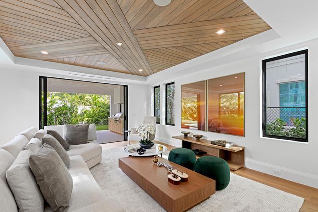 317 Greymon Drive, West Palm Beach, FL 33405