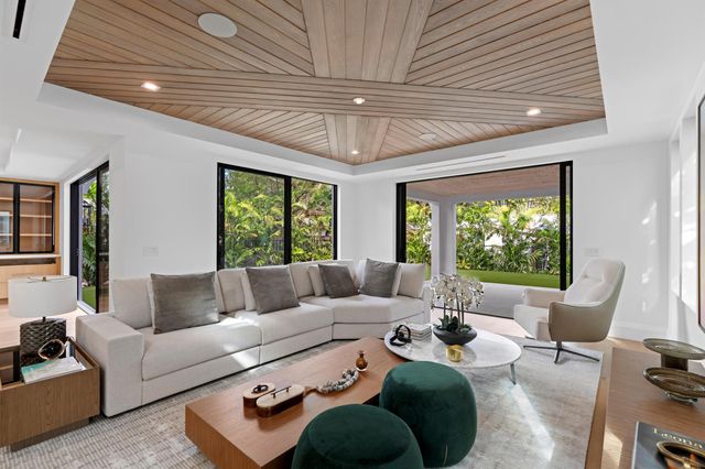 317 Greymon Drive, West Palm Beach, FL 33405