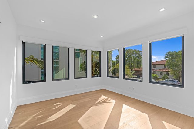 317 Greymon Drive, West Palm Beach, FL 33405