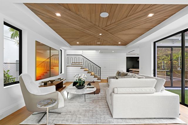 317 Greymon Drive, West Palm Beach, FL 33405