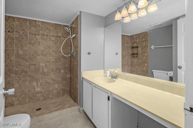 2360 Naples Trace CIR 2, Naples, FL 34109