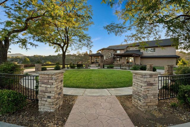 16997 Sky Valley Dr, Ramona, CA 92065
