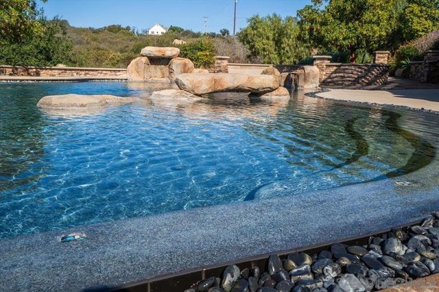 16997 Sky Valley Dr, Ramona, CA 92065