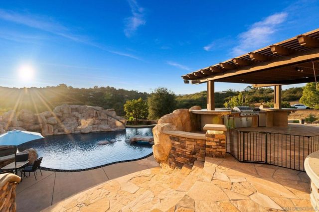 16997 Sky Valley Dr, Ramona, CA 92065